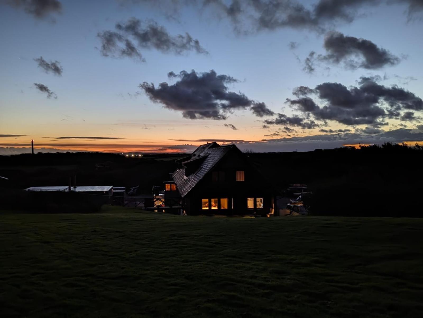 Hostel Anglesey Outdoors Holyhead Exterior foto